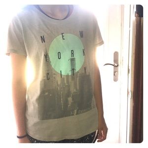 Super cute New York t-shirt